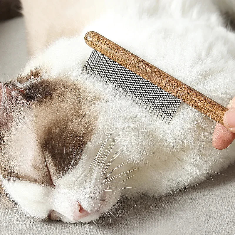 Wooden Cat Comb – Keep Your Cat’s Fur Flawless, Naturally!